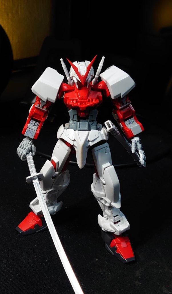 制作途中。手首は昔のジオン用ビルダーズパーツかなんか。刀用に人差し指の角度変えてます。