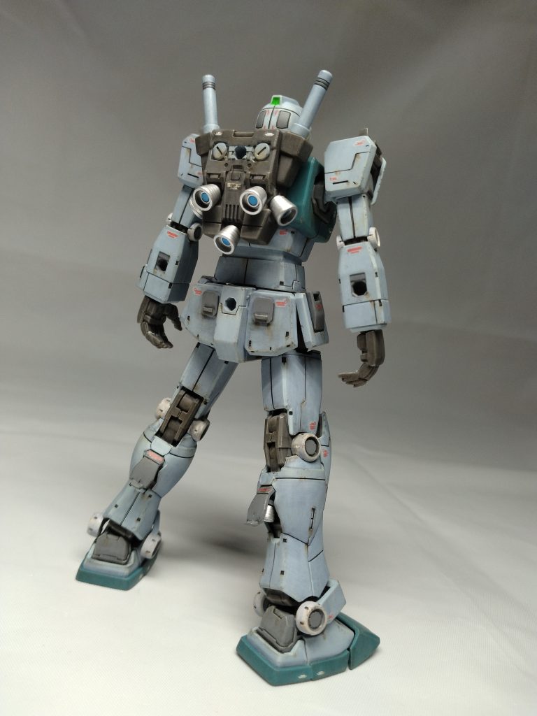 少々、プラ板とスジボリでデコり。