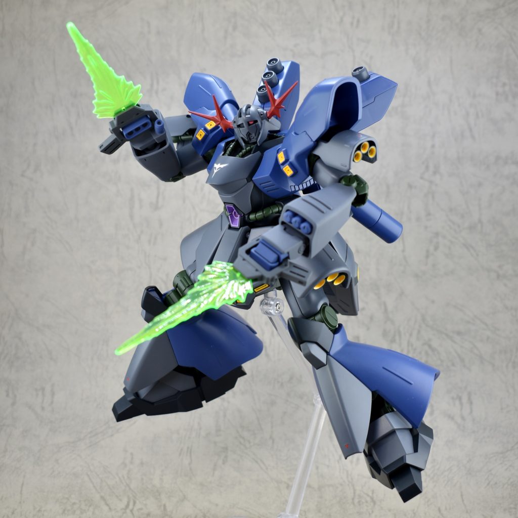 前腕と武器はゲーマルクのものという設定でデザインを寄せてみました。