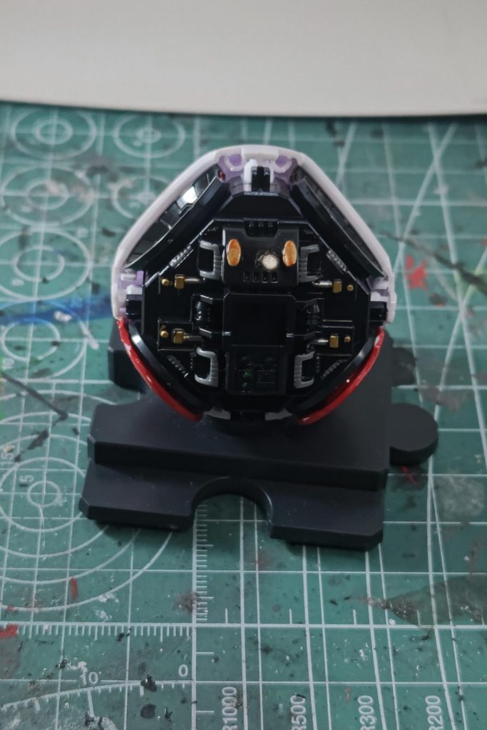 この細かい造形を見たら塗りたくなりました