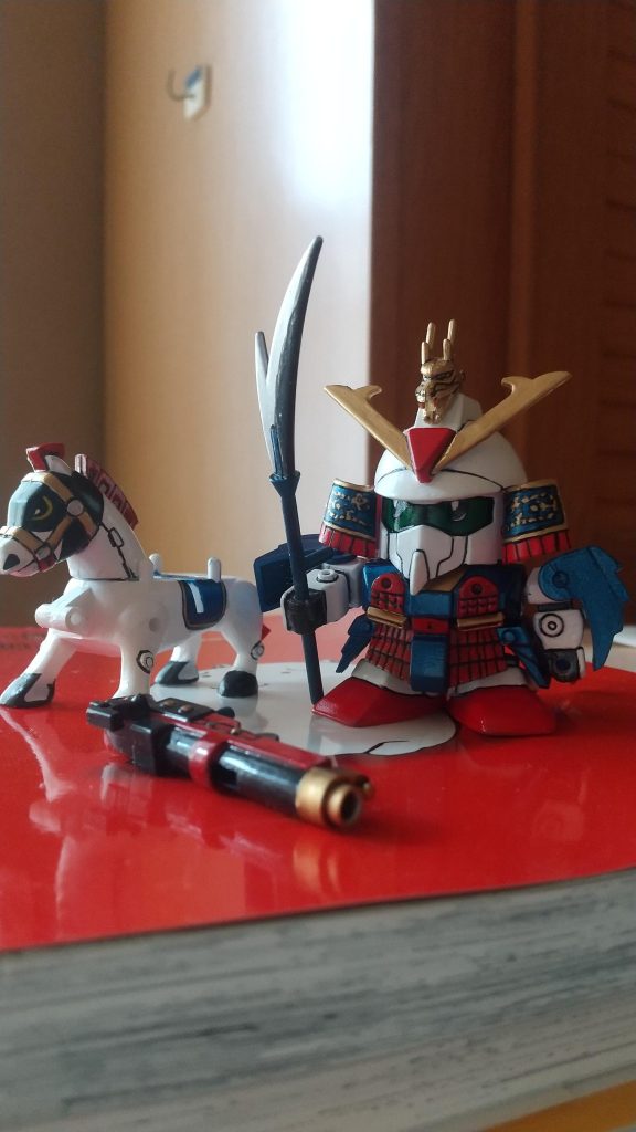 昔のキットと言うより2等身な体型のせいで可動はかなり少ないですが、見た目は今でも全然通用するくらいカッコカワイイと思います以上ですご覧頂きありがとうございました。