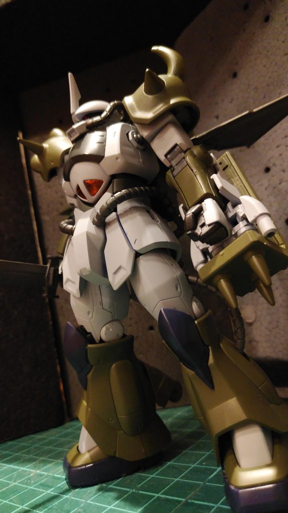 ガンダム開発計画、通称「GP計画」はアナハイムエレクトロニクスが進めている開発計画で、宿敵連邦の「白い悪魔」ガンダムを開発していた。