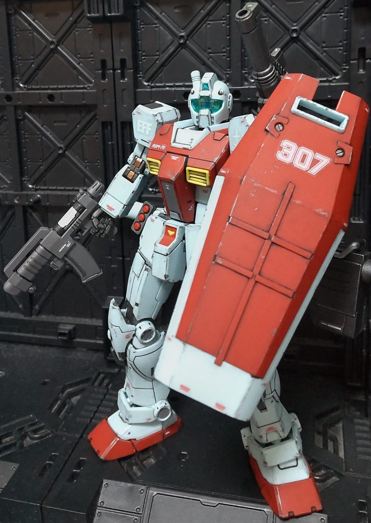 武装も豊富なので１体で色々楽しめます！お気に入りは初期型のビームスプレーガンです。