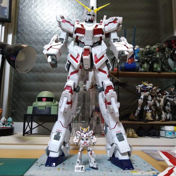メガサイズ　ユニコーンガンダム