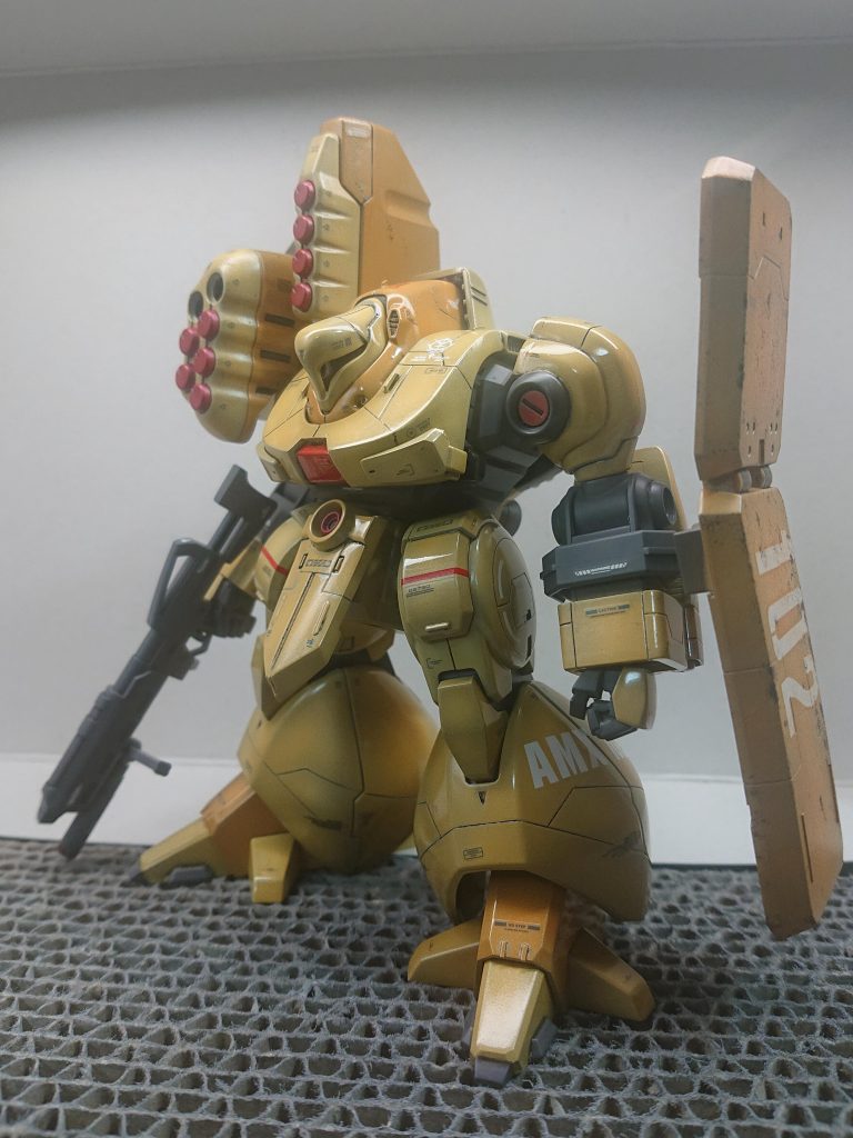 t塗装は艶出しにしてみました。