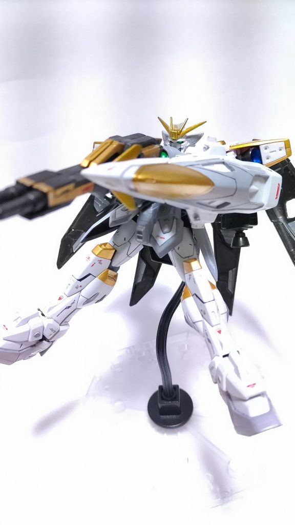 ライフルは両手持ちができないのでシールドで誤魔化して一枚。でもカッコいい…