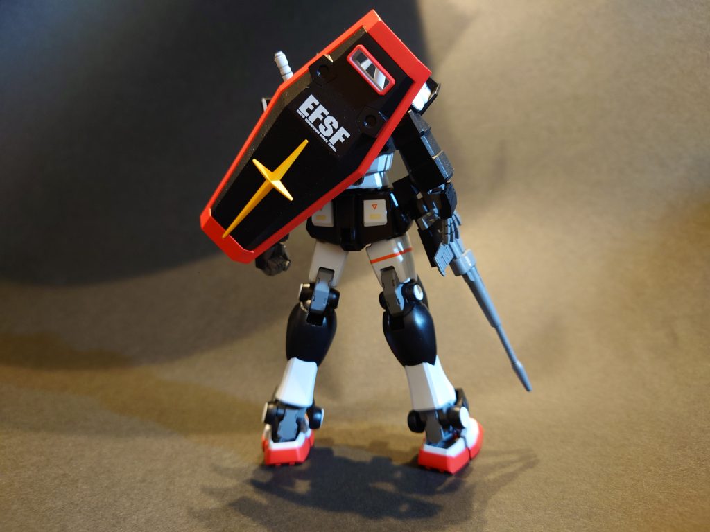 プロトタイプガンダム–3枚目/制作者：すん