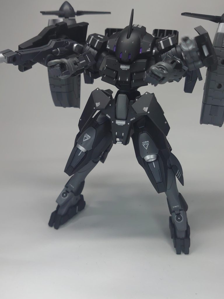 肩部ビーム砲ヴォルデノヴァさんからいただきました。30mmは接続パーツが余剰でいっぱいあって嬉しいです。