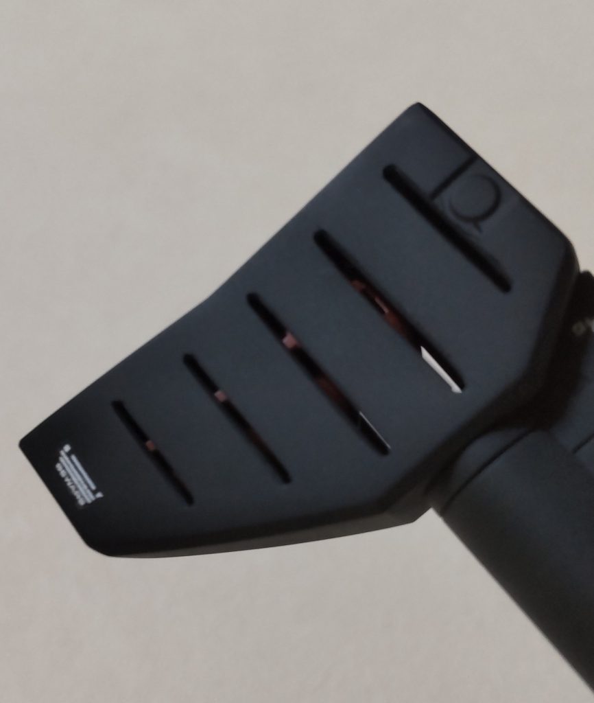 ジャイアントバズーカはスリットを入れて中の弾をチラ見せさせましたが、あんまり効果は無かったかもですね、、