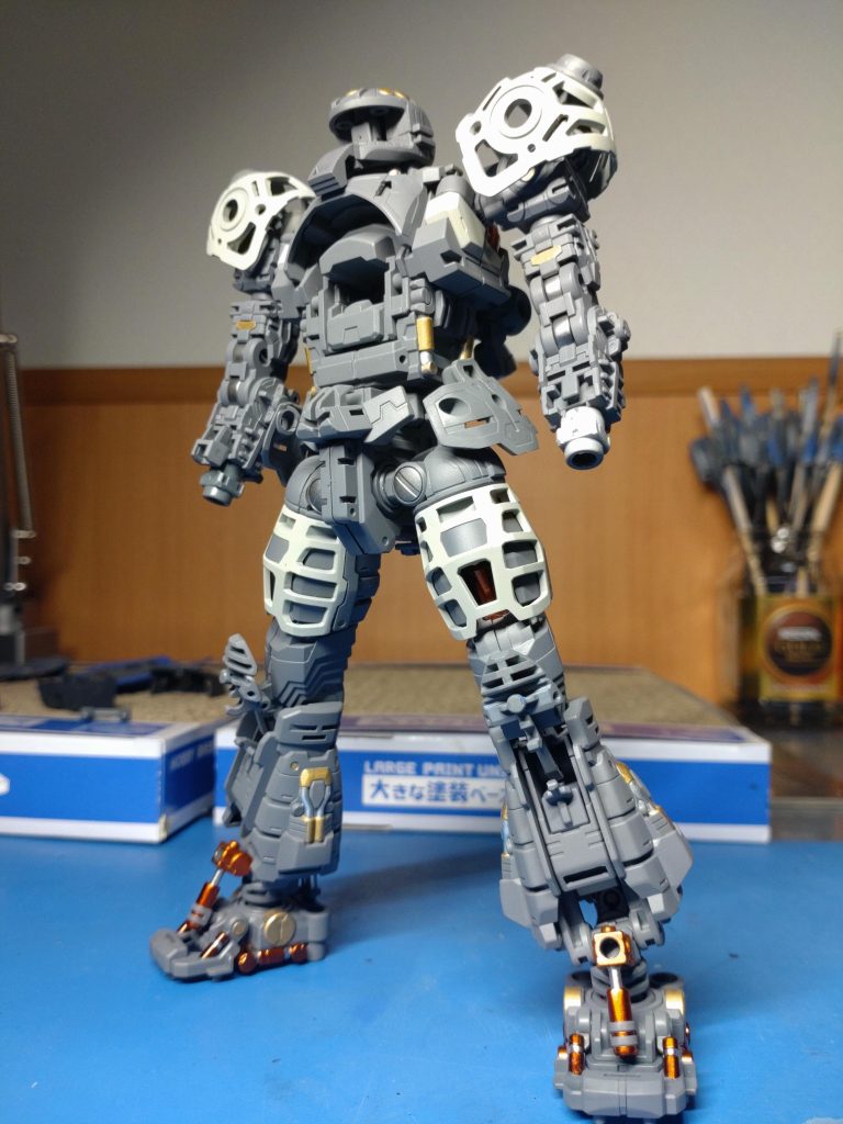 フレームもほぼ見えませんが、シリンダーあたり重点に塗り分けご覧頂きありがとうございました!次はニューガンダムやります! 