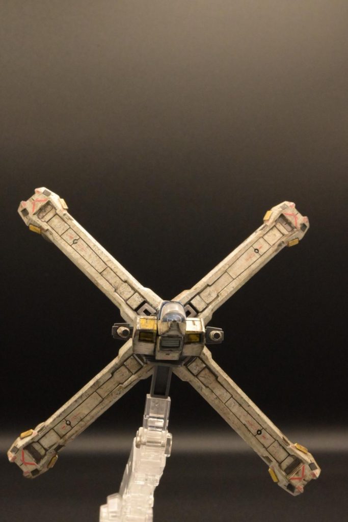 コアファイターのウイングにもディテールを追加してます