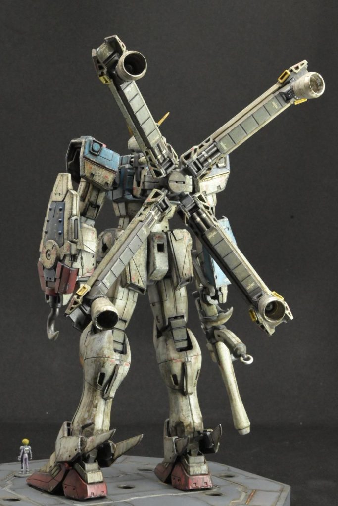 バックショット装甲色は水性ホビーカラーの軍艦色(1)をメインに、部分的で焼鉄色、スーパーファインシルバーを塗っています