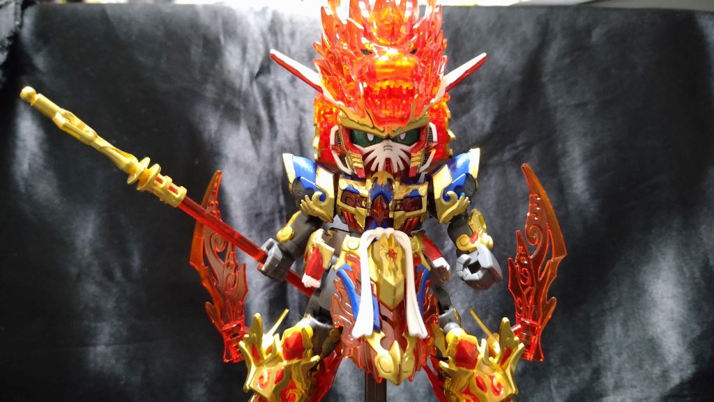 悟空シルエット!この形態はモチーフのインパルスガンダムのフォースシルエットでいいのかな?沙悟浄シルエットと猪八戒シルエットもいるわけで、DXセットではそちらも再現できるらしいブラストインパルスにあたるのが猪八戒だと思ってたんだが、アニメ見たら緑色では無かったよね沙悟浄は青だったし、でも悟空も肩とか赤ってわけじゃあないから...わかんなくなっちゃった。