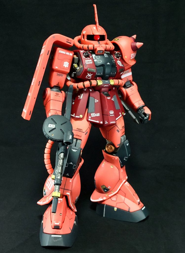 ザクといえばコレ、ということで120mmマシンガンを装備。