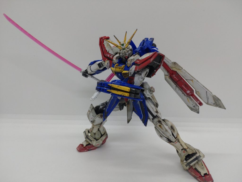 このキットは可動域も半端ないです! 人間の動きはほぼ出来るのではないでしょうか?こんな話を先輩としていたら、「 いや、普通の人間はこんな動き出来ないから」と言われました。ごもっともです・・・。