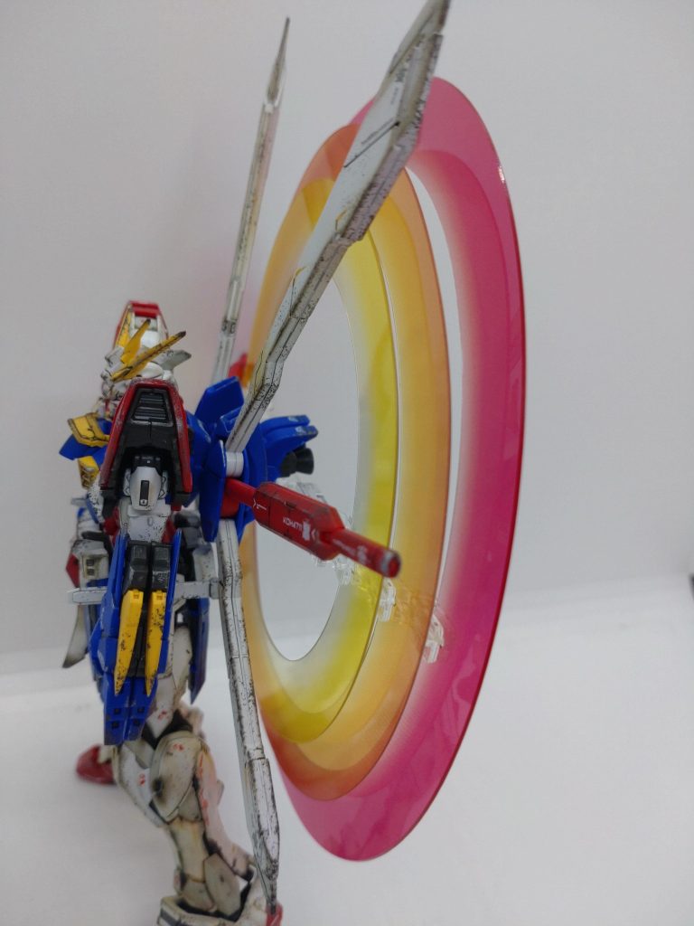 付属の光輪エフェクト、昔のと違って1つ1つ独立していて、3層構造になっていて素晴らしい仕上がりになっていました!バンダイ驚異のメカニズムバンダイはあと10年は戦える!!