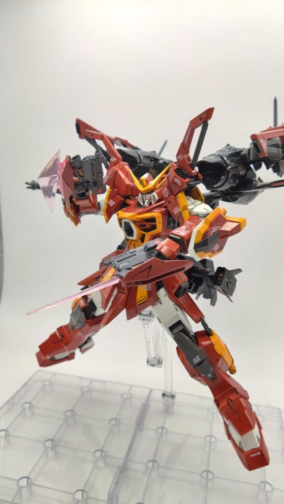 ビームガントレットはノワールのビームショーティーをエールカラミティのガントレットをあわせた特殊兵装