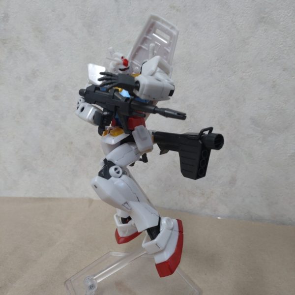 ガンプラ復帰1体目 1/144ってこんなに小さかった？