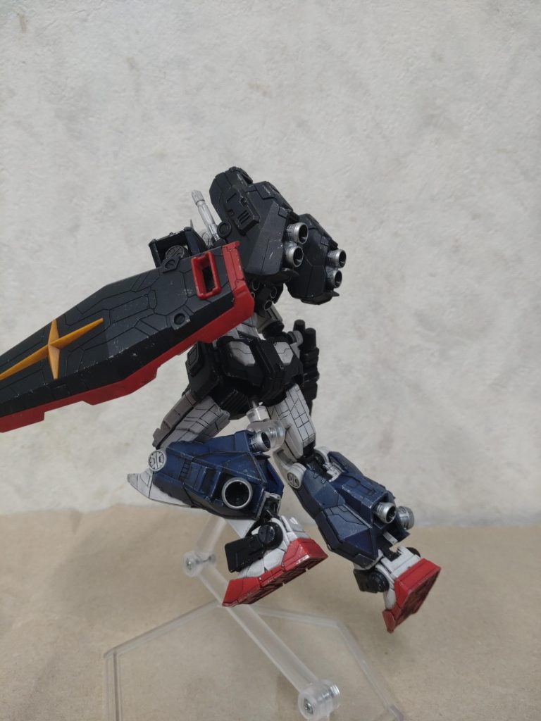 2体目 横浜で購入したうちの1体–3枚目/制作者：BBトシ