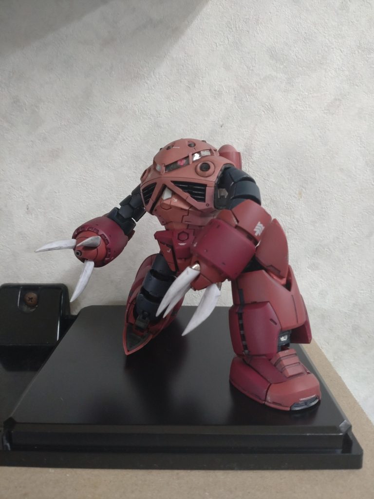 このポーズで展示決定‼️