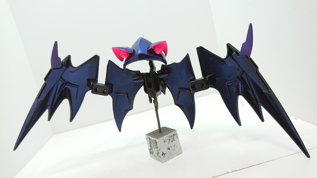 フードと羽はこんな感じに‼️カラーは白が多いので明るめのパールを選択❗