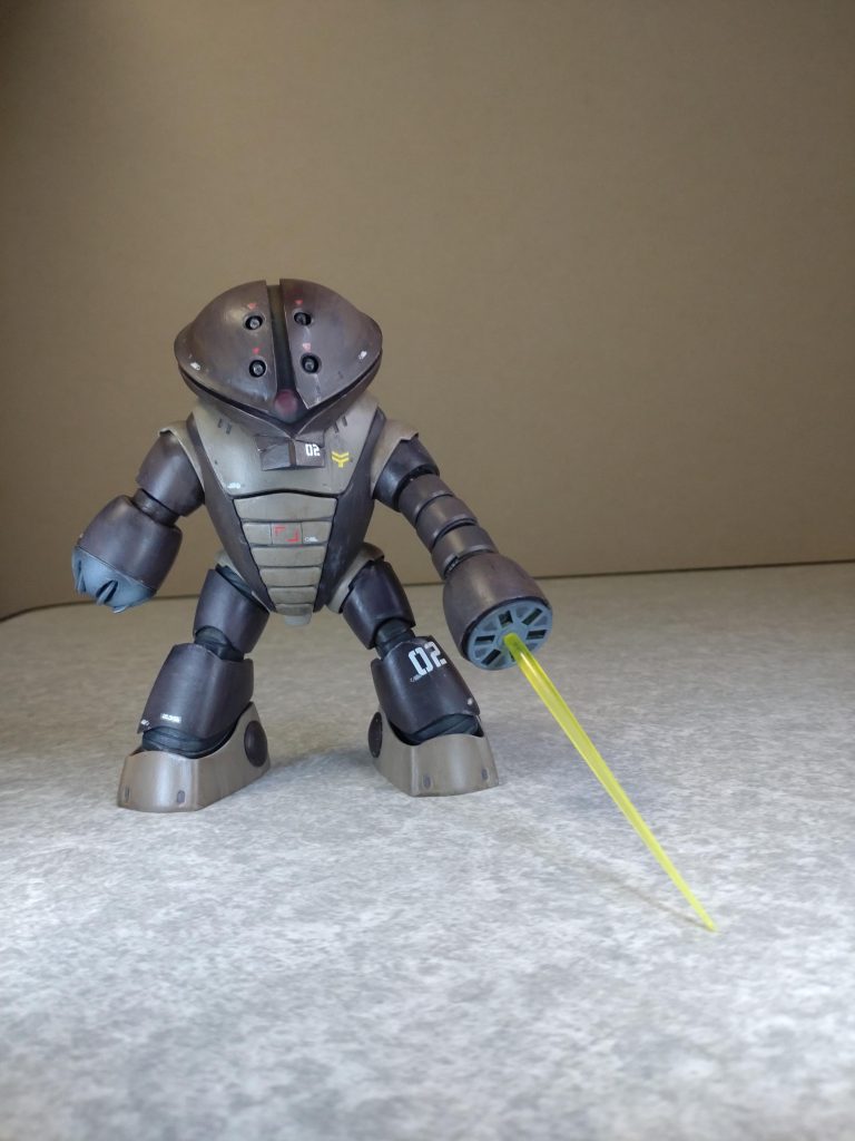 ザクのジェネレーターなのでビームサーベル装備は出来ないのですが　ガンプラの遊びということで