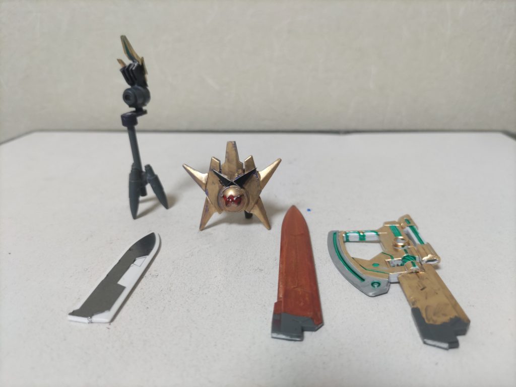 付属品合体は基本差し替え、ピックモンズは今回再現しない方向で…