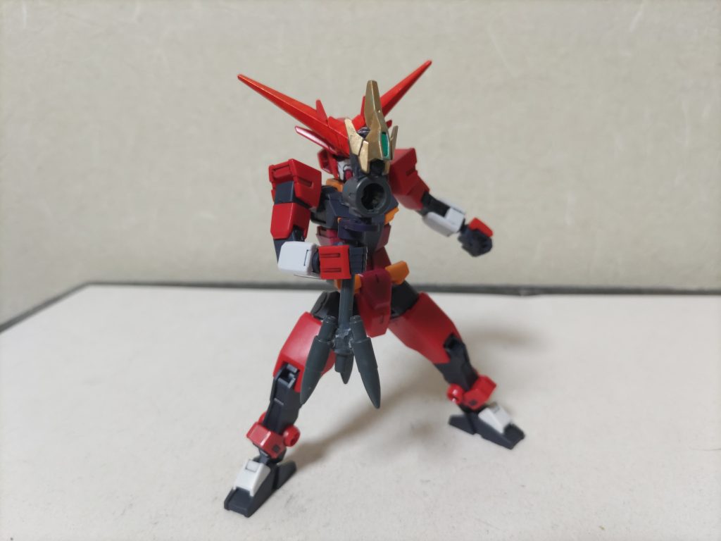 主武装　シャウトマイク打撃武器としても使えるマイク型武装