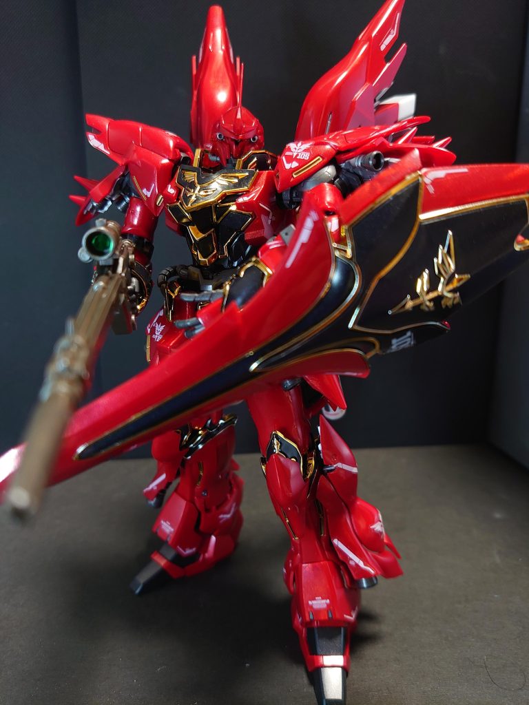 グロスインジェクッションのメタリック感がよく、このキットは素組みが一番だと思います。