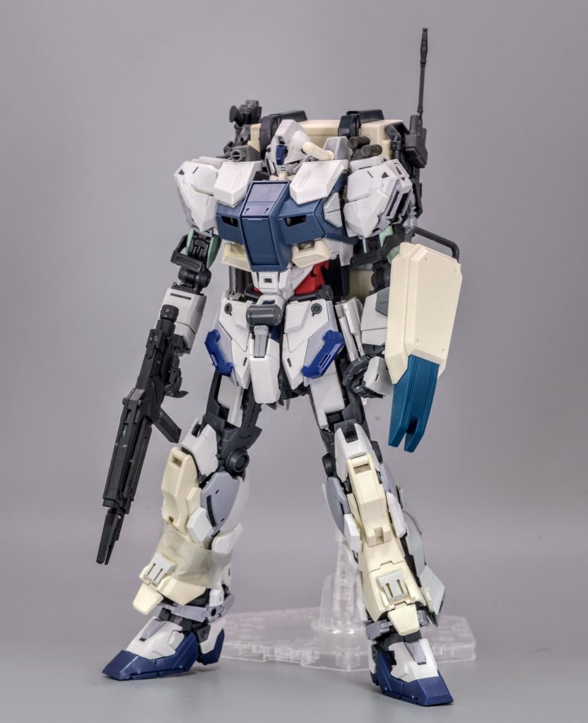 さらに盛った状態です主武装は特に決めていませんでしたがとりあえずでビームライフルを持たせました