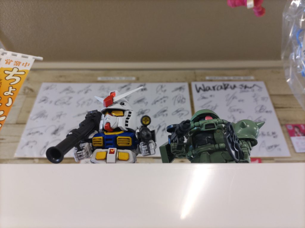 報告まで。行きつけのお店に飾ってもらいました♪（笑）