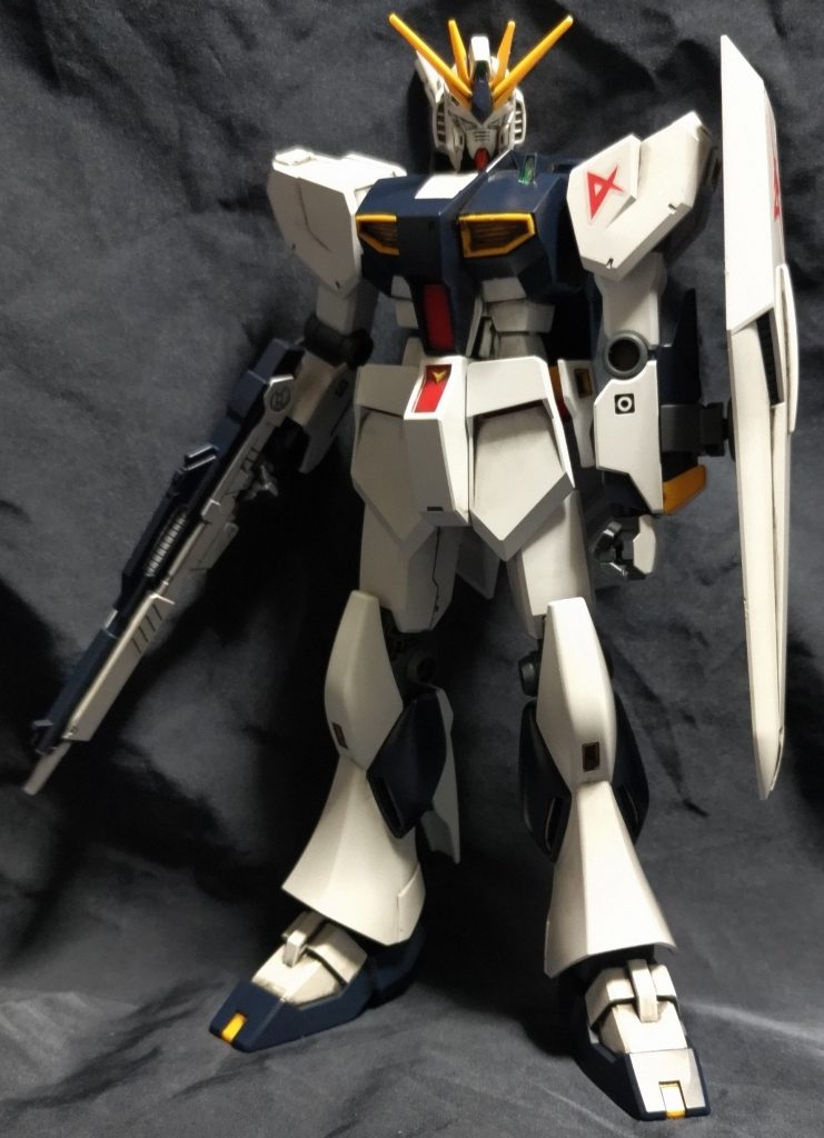 ほぼスミ入れのみです。