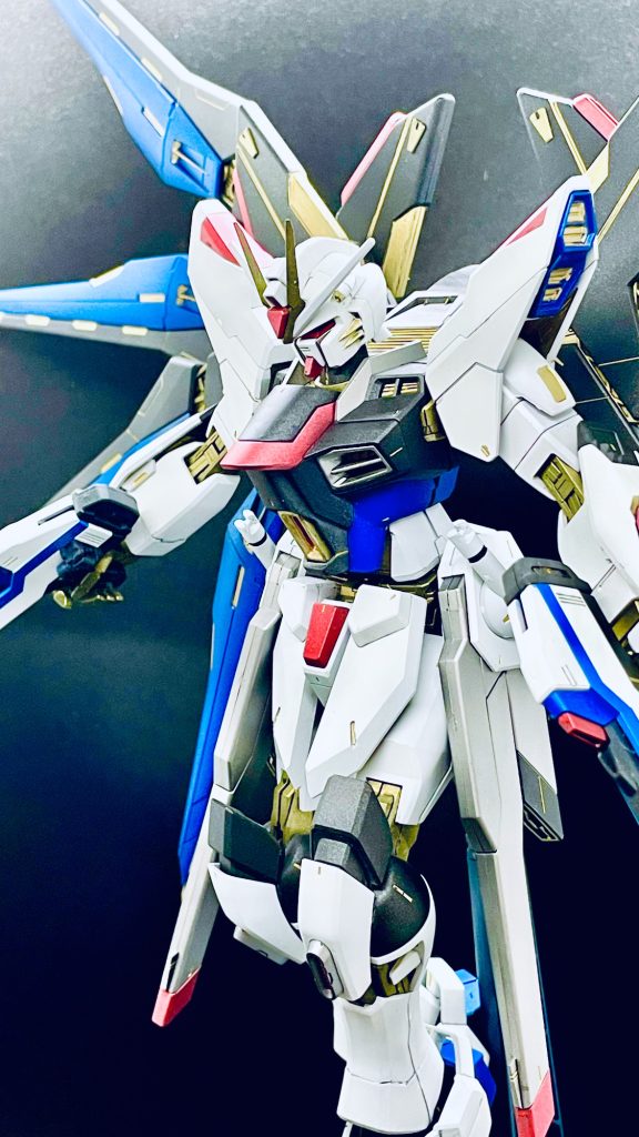 左右対称できてないのを誤魔化すために色んな方向から撮ってたら神アングル見つけた😂😂😂