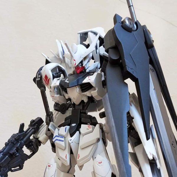 昔作った「ガンダムバルバトスルプスブラン」ASW-G-08/B (Gundam Barbatos Lupus Blanc)