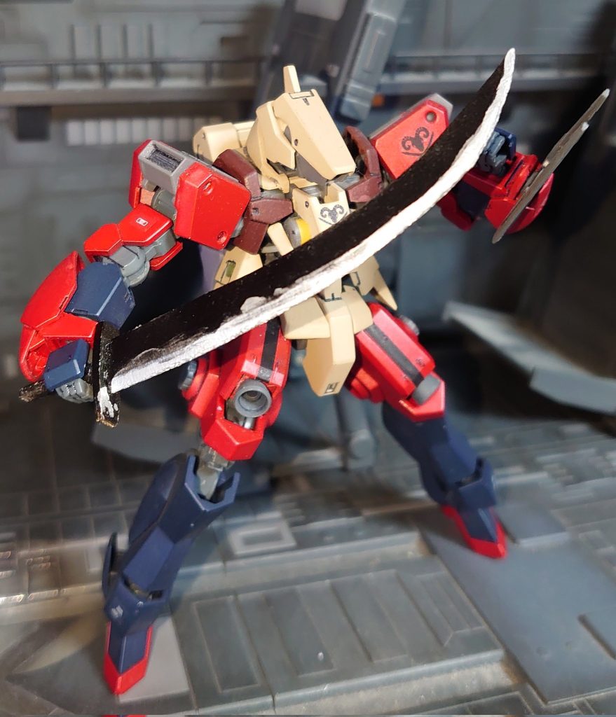  ブラックゴート団の使用するMS ミキオ商会日本支部でカスタマイズされているミキオ＝サンからいただいたガンプラ同士のミキシングシミターはランナープラ板で自作しました