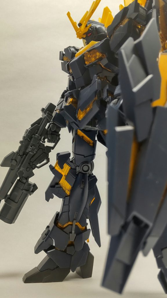 左下からアームドアーマーDEデカすぎっね笑でもデカい武器はカッコいいんすよ。シールドだから武器なのかは微妙だけど笑
