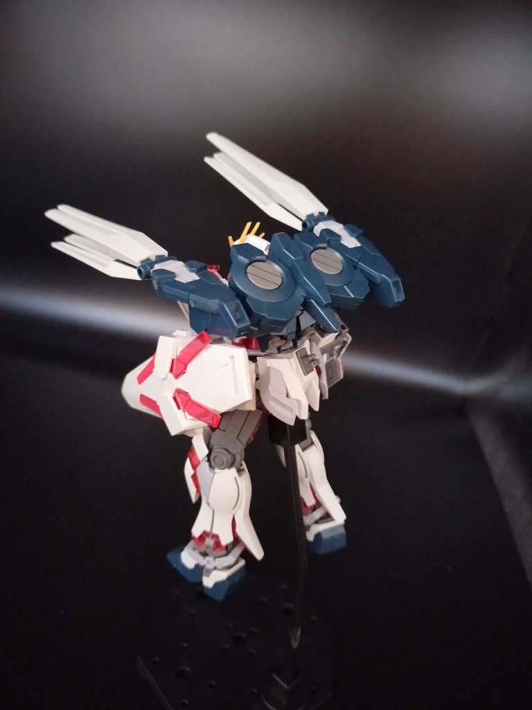 ヨナ少尉の技量がそこまででも無いと言う描写が本編にあって（ うろ覚えですが(^_^;)）ガンダムパイロットなのに…て観た時ちょっとビックリした記憶😅まあ終盤NTっポイ覚醒はありますが。