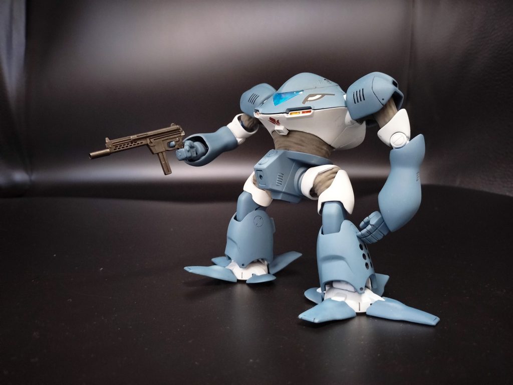 外観上、腕部の交換と細部のアップデートを施された程度だが、実態は同グループSEE（シャフト・エンタープライズ・ヨーロッパ）製軍用機であるTYPE7ブロッケンの内部機構に殆ど置き換えられ、火器も同機体用を使用する事で短期間で強力な機体の開発を可能とした。短期戦闘特化のパッケージングであり、長時間稼働の為のバッテリーや補器類を（基機体であるブロッケンやキュマイラと比較しても）省略しており、ボディ形状上ブロッケンより大型な胴部にペイロードに余裕が産まれ、新しいオペレーションシステムの搭載が図られた。＜所持火器：タイプ７専用・40ｍｍ速射機関砲＞