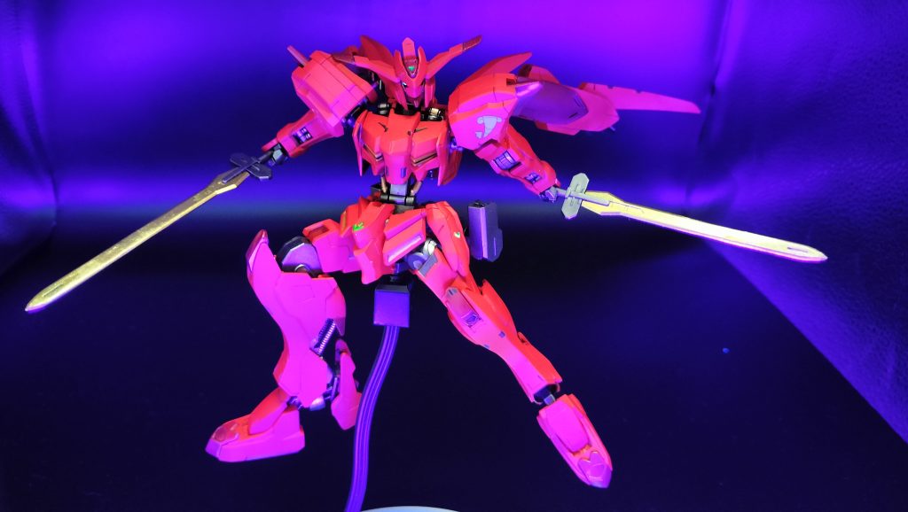 「アグニカ総帥遂に対MA用の切り札となるMSが開発できました。総帥の名付け通り、今後このフレームのシリーズをガンダムフレームと呼称したいと存じます。予定通り72体までロールアウトしていきます。総帥の搭乗する初号機は【ガンダム・バエル】となります。総帥のご指示に従いガンダムフレームの出力を、膂力と機動性に全振りした機体性能とさせて頂きました。機体色と、パーソナルマークもご指示通りで施しております。宜しいでしょうすか?」