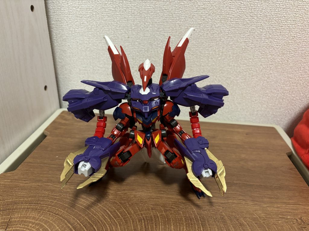 アメイジングバルバトスルプス第弐獣紫形態天、地のアメイジングを装備し空地、宇宙での機動性も確保した格闘形態です。