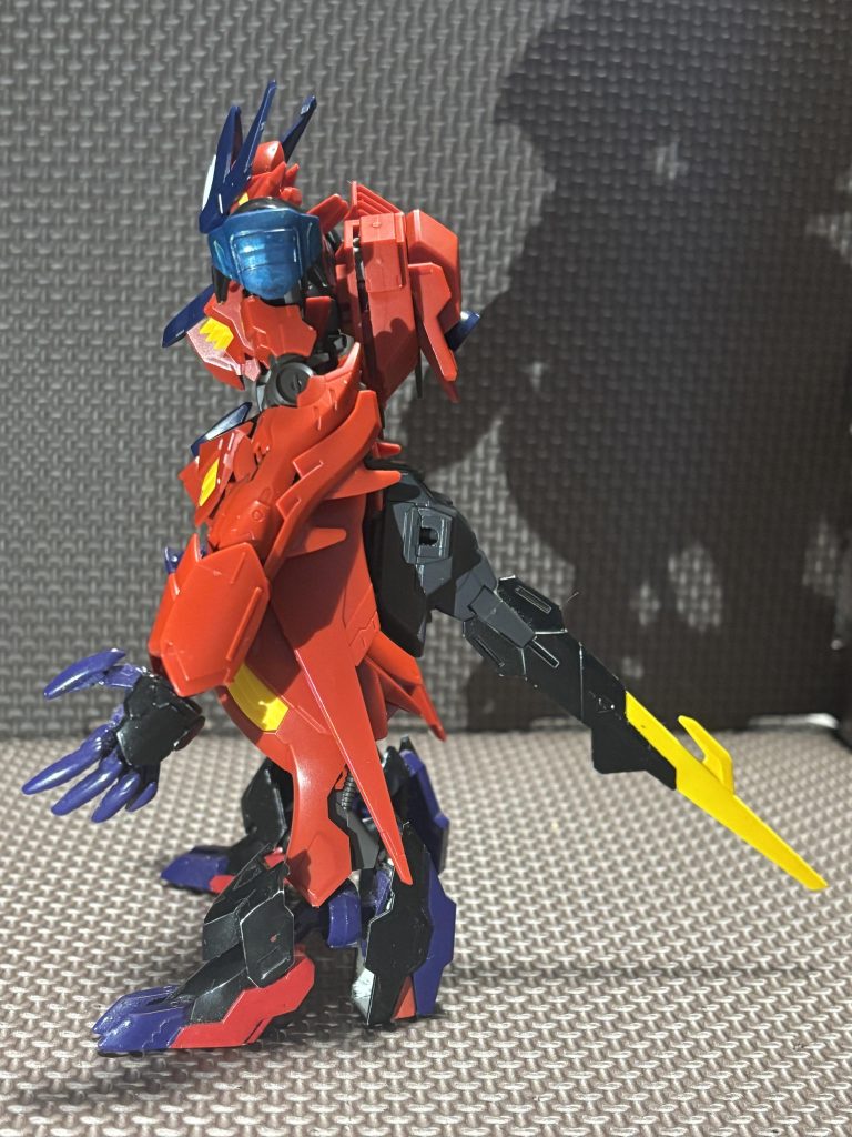 以上です。アメルプスの腕の長さを見た時にレクスにしたい欲が強くなり過ぎて完成です。因みに、レクスハンドはアメルプの爪と差し替えもできるので汎用性抜群です。