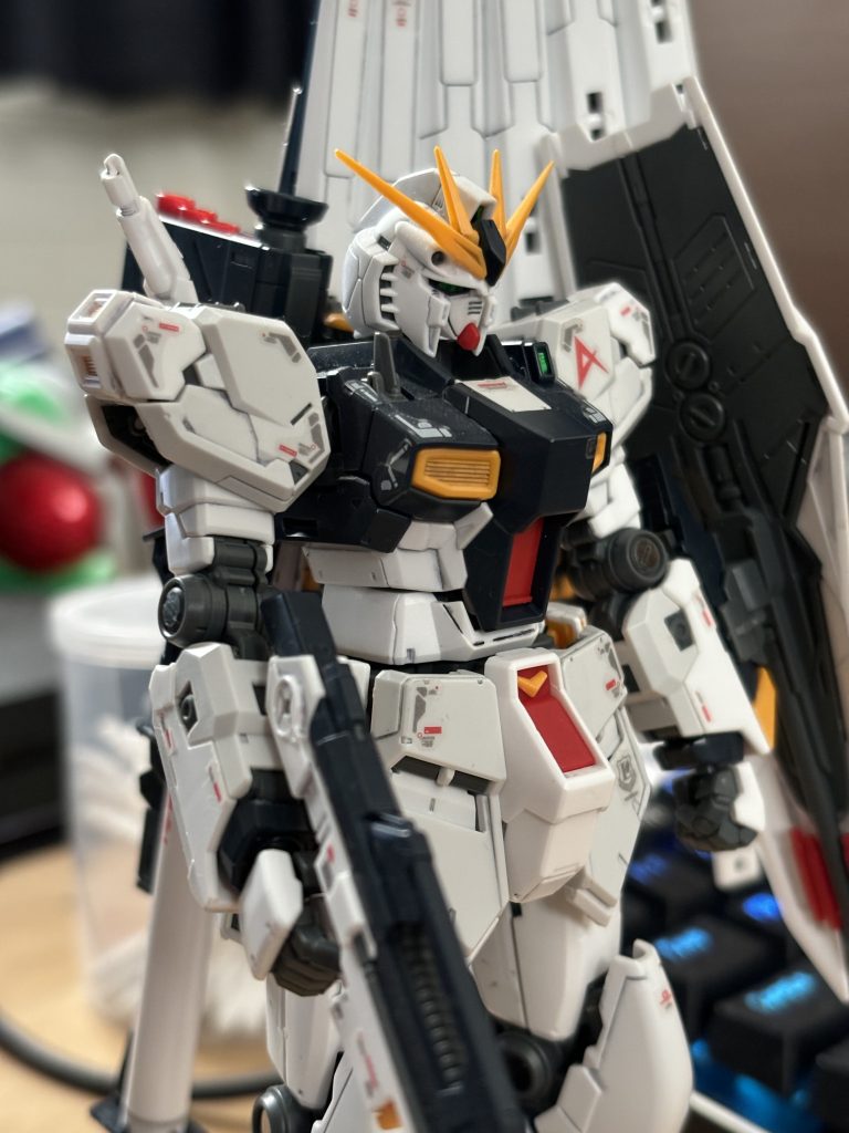 νガンダムは伊達じゃない–4枚目/制作者：エグ・ヤン