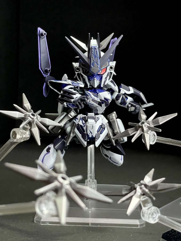 「六万銭手裏剣 貉 四連！」