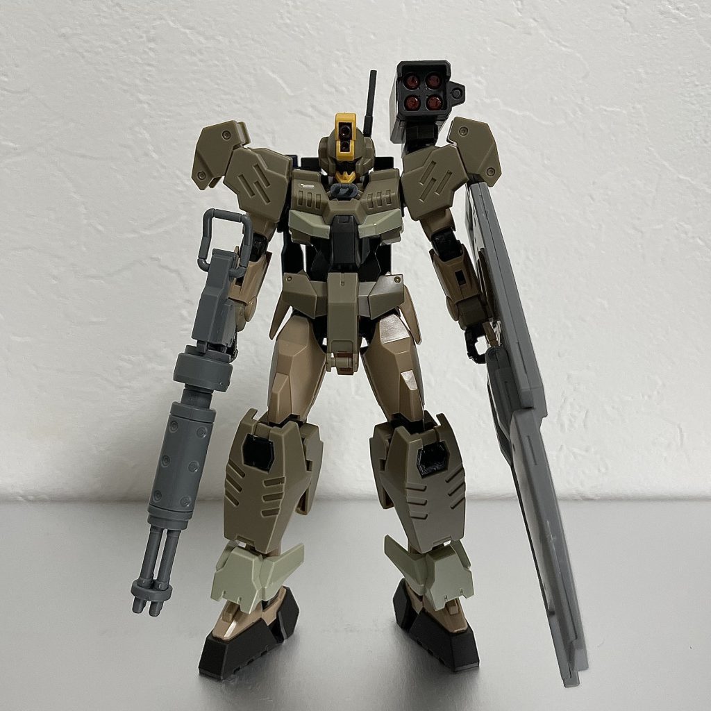 正面から。シールドは両面テープで保持しているのは、内緒です…