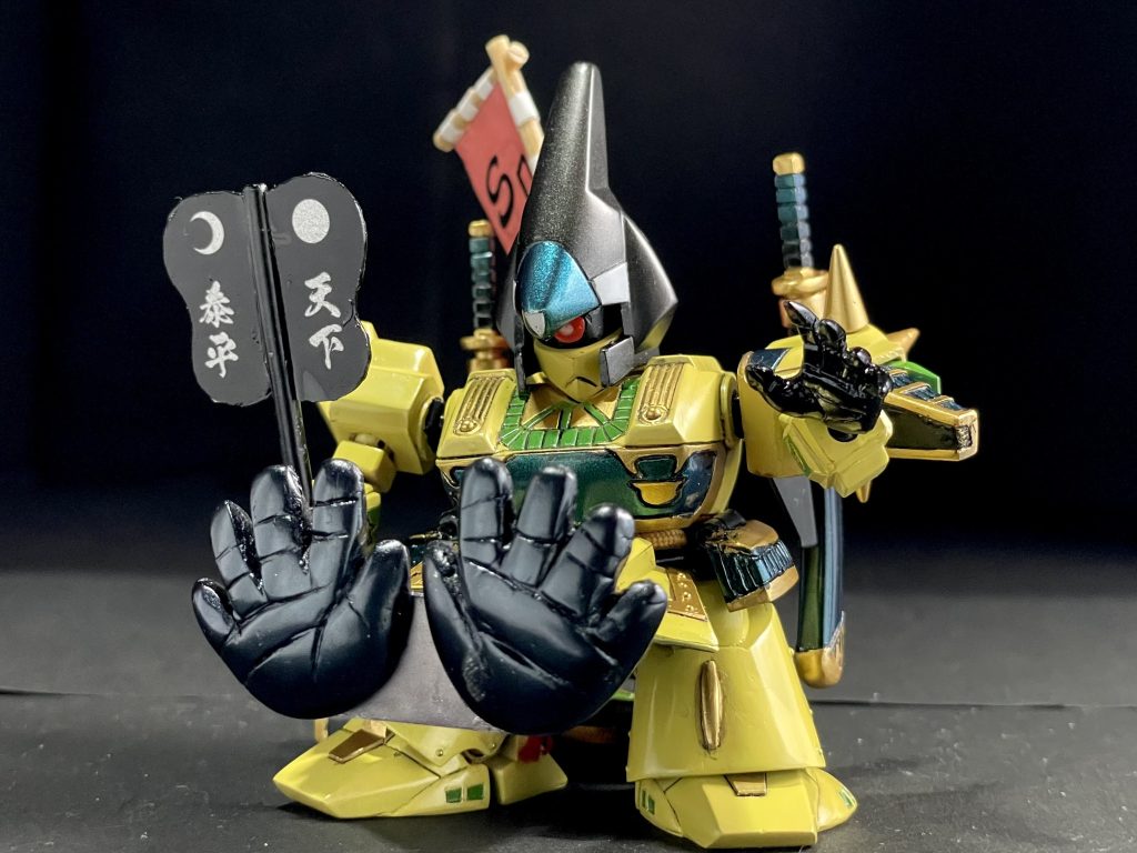 とんとん相撲用決戦装備「隠し腕 闇の張り手（隠れてない）」とんとん相撲イベントに参加するにあたり、もっと力士らしくできないかと前日の夜にパテ盛りと塗装をして当日の朝に接着して完成させました。これさえあれば勝てる…というほどトントン相撲は甘くなかったです…。 