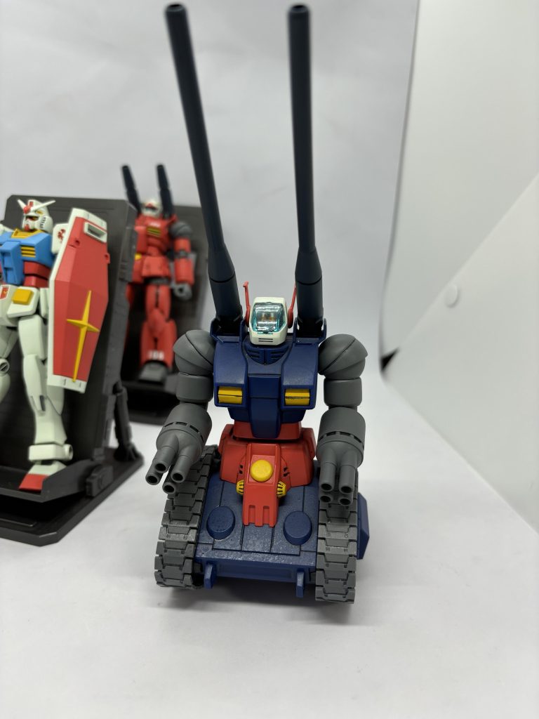 以上ガンプラフォトギャラリー HGUCガンタンクでした。V作戦の三機をこうやってアニメカラーで並べられるのは大変感慨深いです。次回からファースト以外の作品からも投稿予定です。それではまた次回。