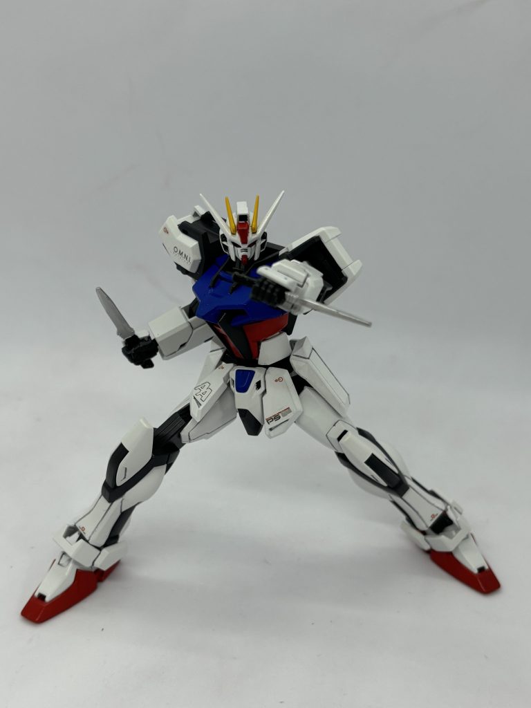 以下ポージングアイキャッチや当時の雑誌で見せていたアーマーシュナイダー。この武器で敵機を沢山撃破していましたね。