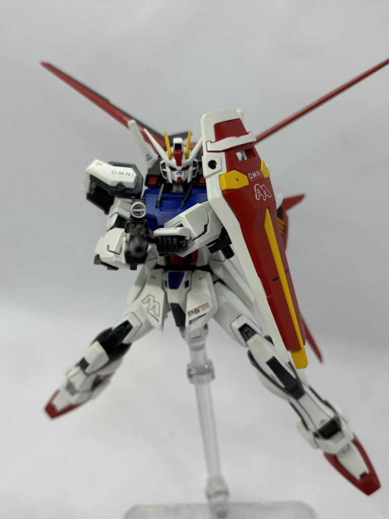 両手持ちでこの両手持ちのシーンも雑誌等でよく見ましたね。