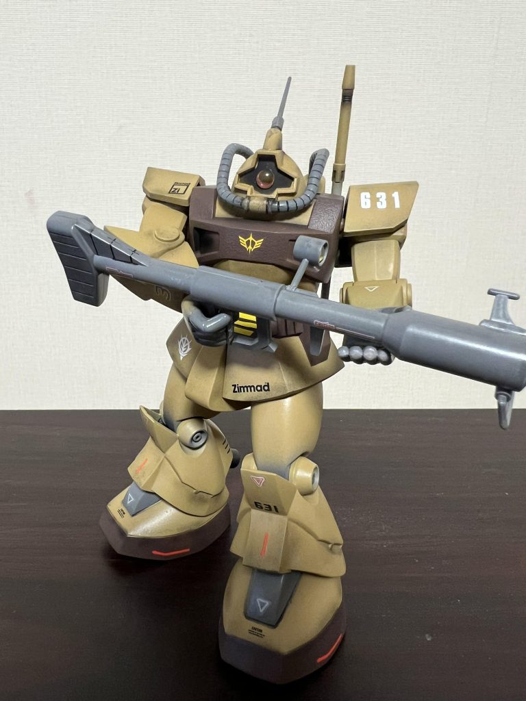 さすがに稼働はほぼ出来ませんが。腰を一旦切断してマグネットを仕込んであります。