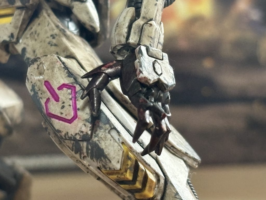 手はコトブキヤのハンドパーツです